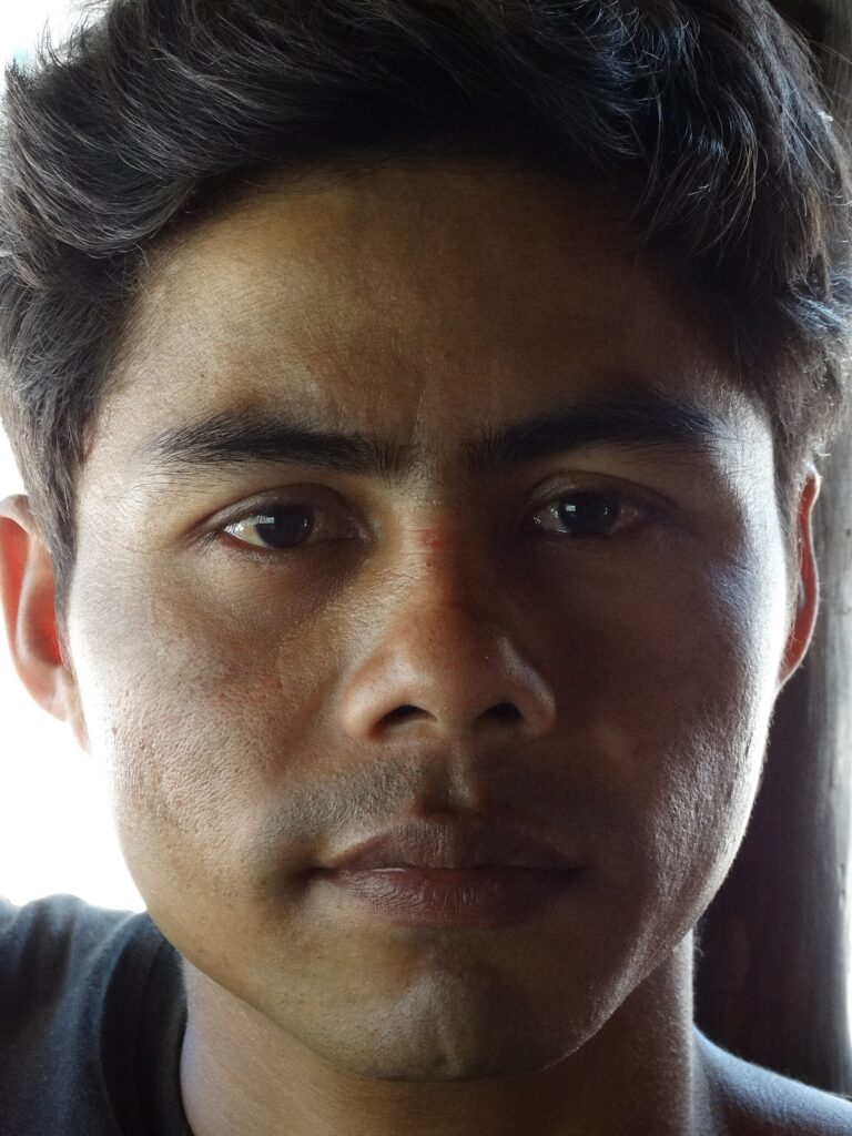 জিংরাম — বম গাইড