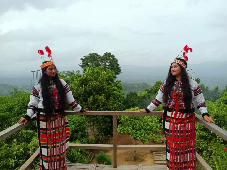 লুসাই নারী — সাজেক